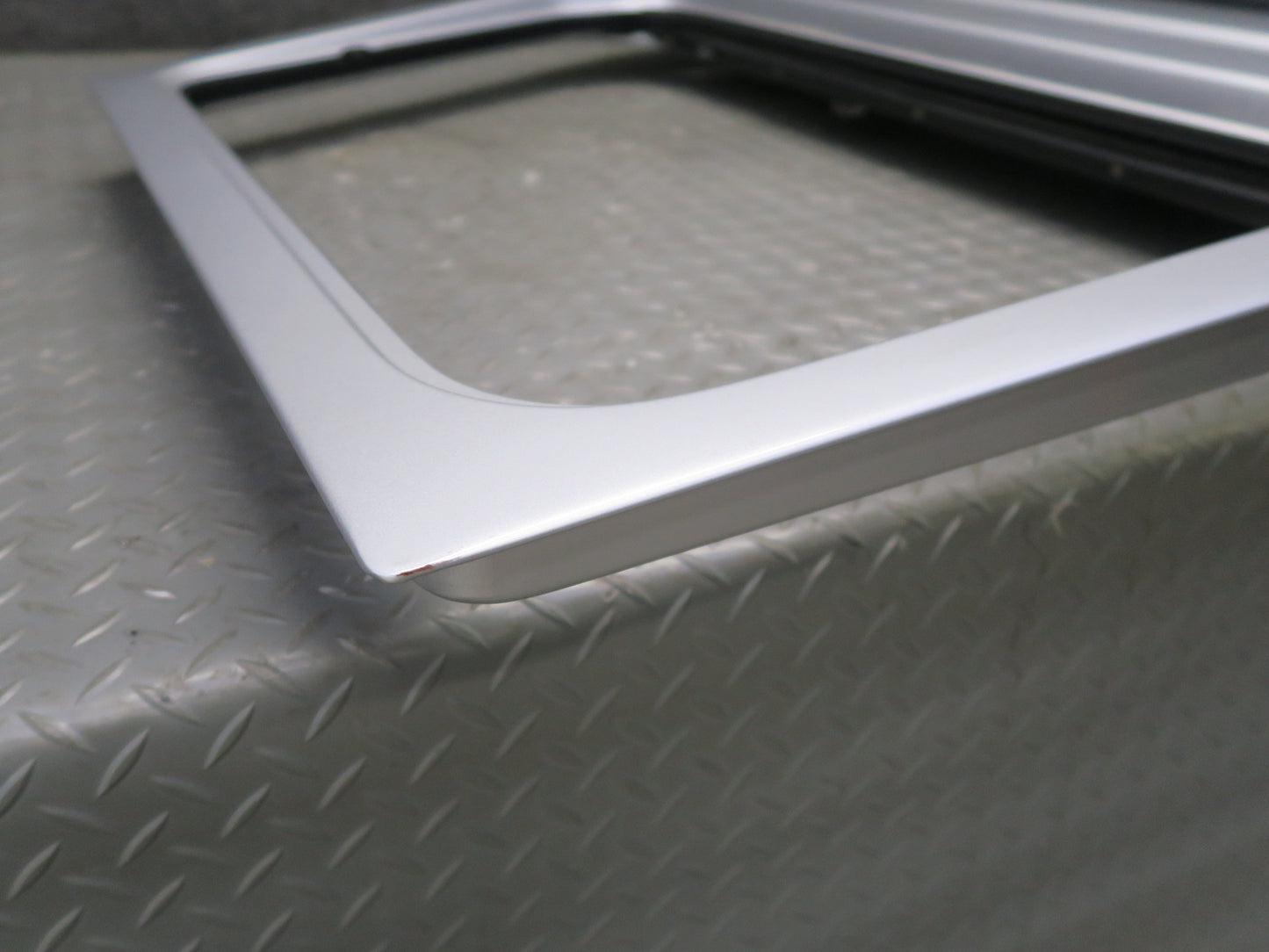 2002-2012 Mercedes W463 G500 G550 G55 AMG Front Right Door Shell Panel Silver