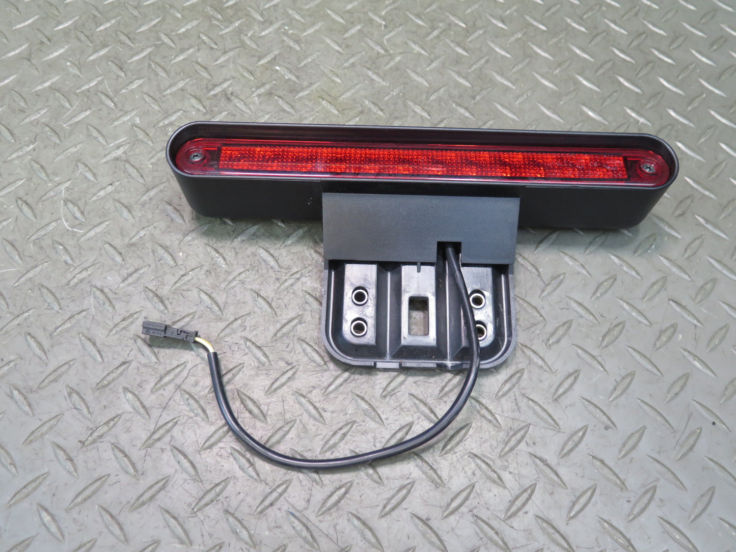 2002-2012 Mercedes W463 G500 Rear Center Third Brake Light Lamp