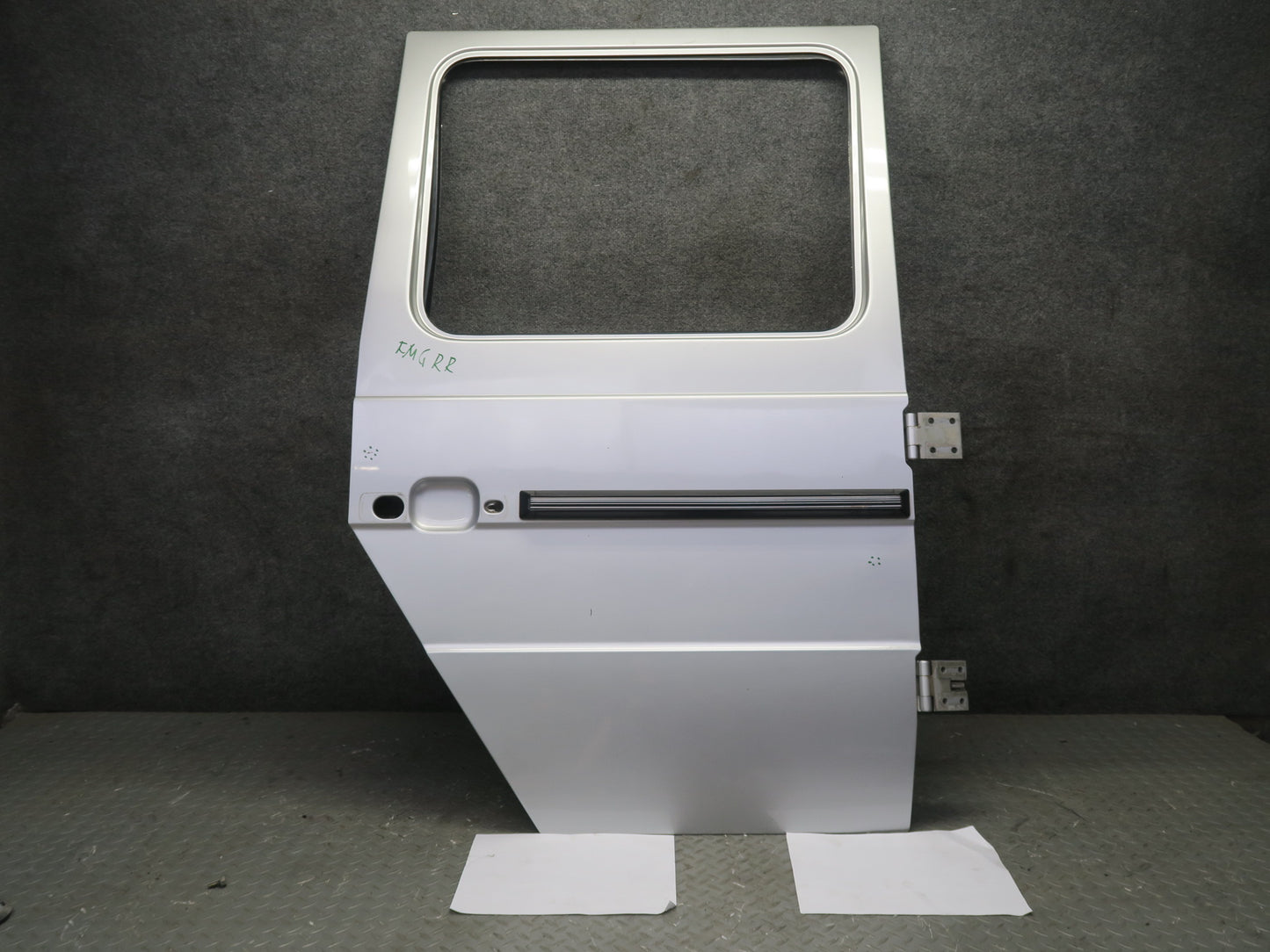 2002-2012 Mercedes W463 G500 G550 G55 AMG Rear Right Door Shell Panel Silver