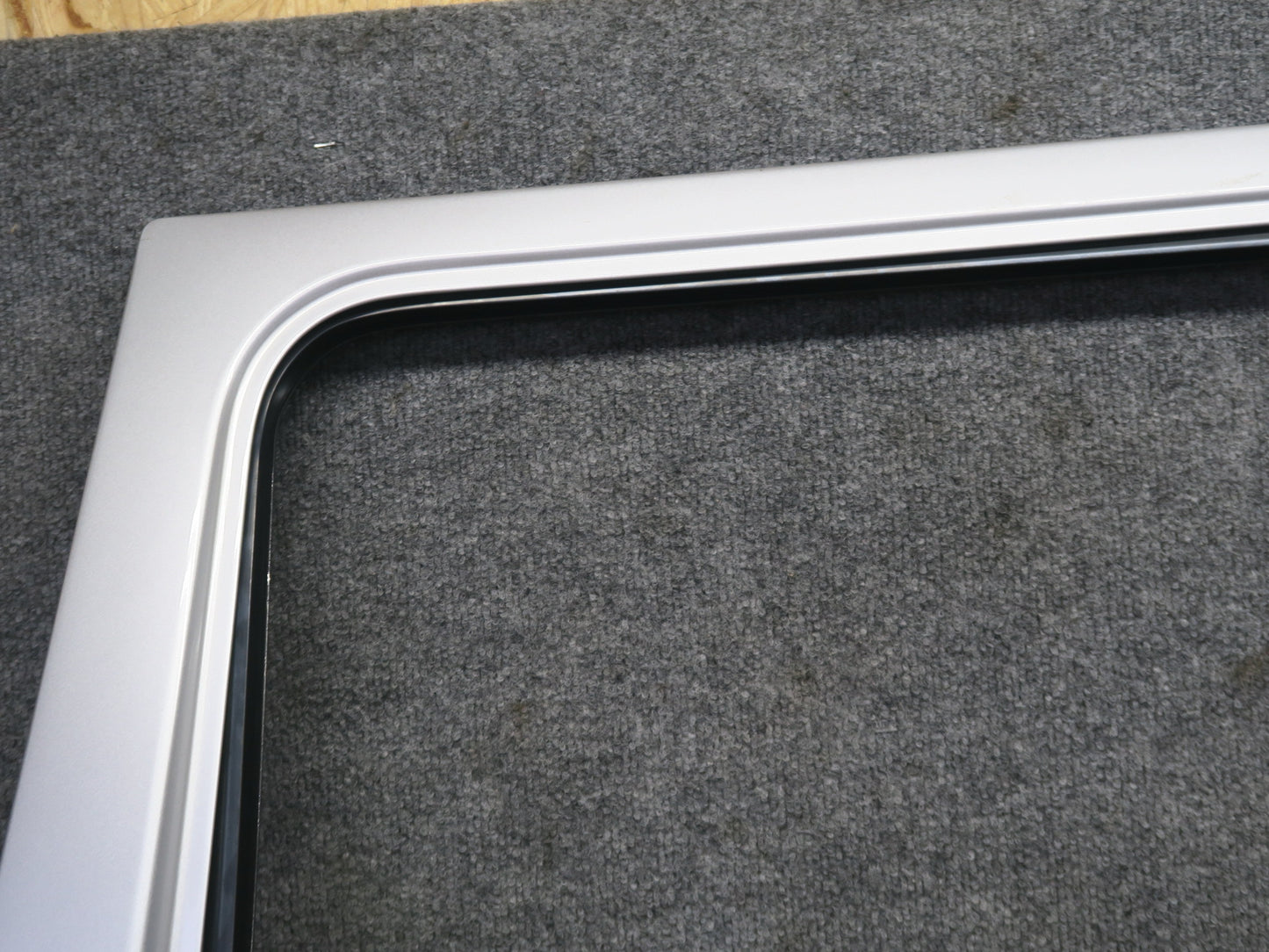 2002-2012 Mercedes W463 G500 G550 G55 AMG Rear Right Door Shell Panel Silver