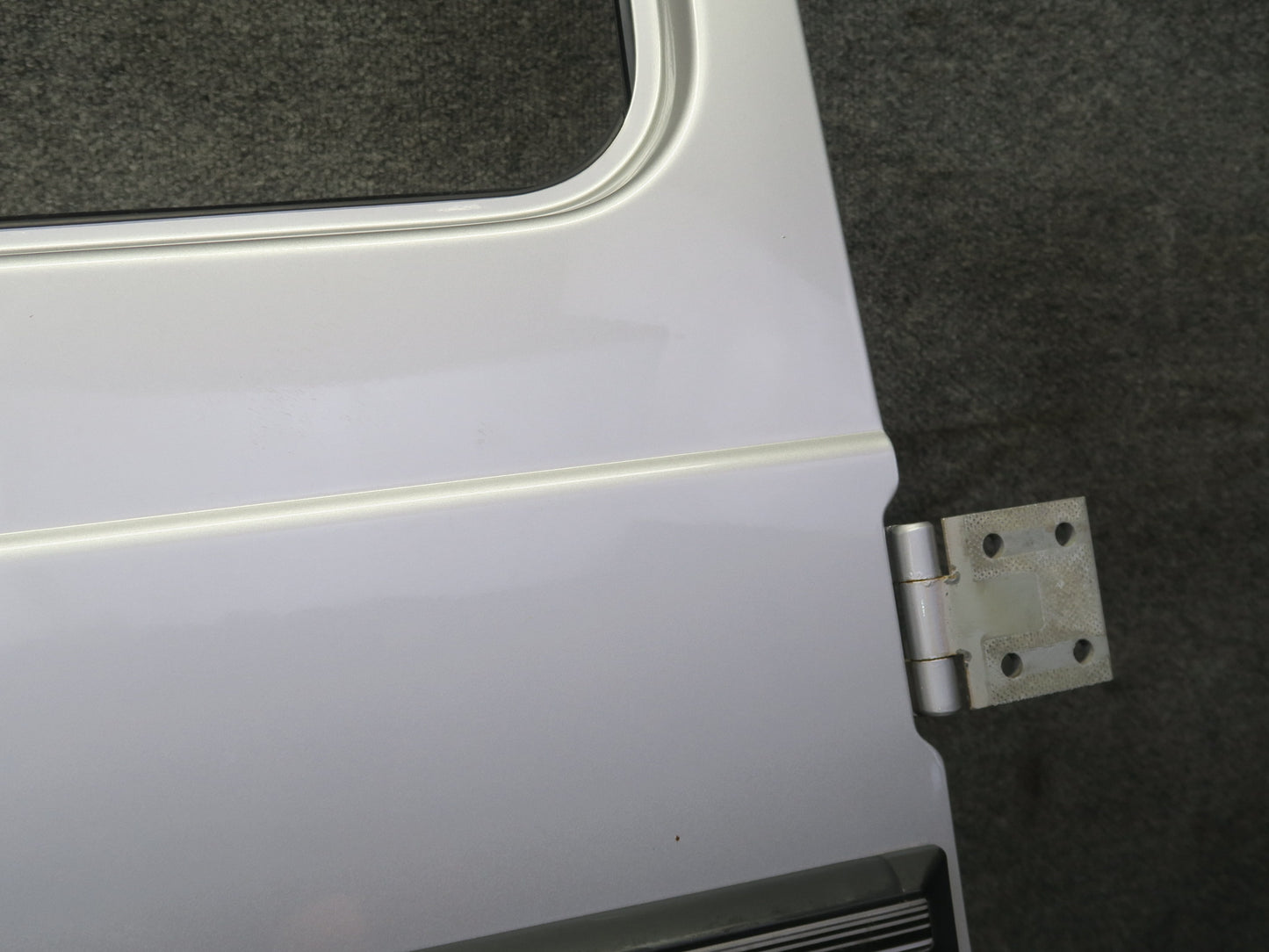 2002-2012 Mercedes W463 G500 G550 G55 AMG Rear Right Door Shell Panel Silver