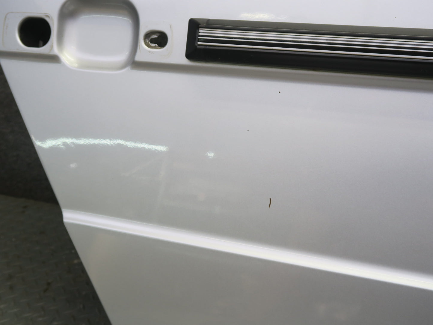 2002-2012 Mercedes W463 G500 G550 G55 AMG Rear Right Door Shell Panel Silver