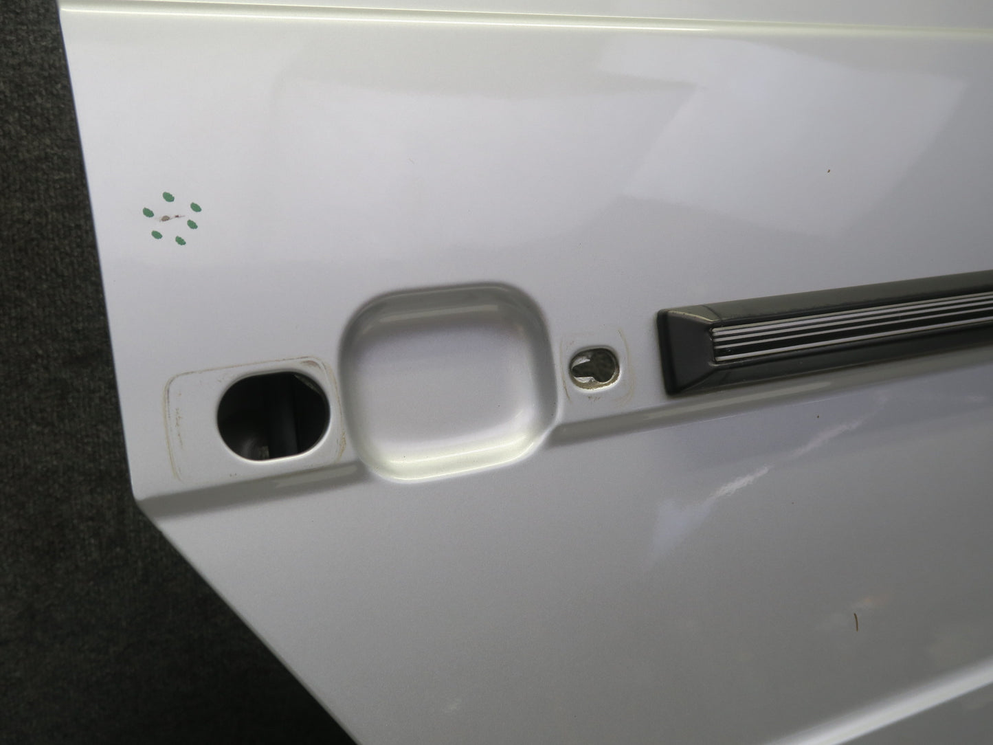 2002-2012 Mercedes W463 G500 G550 G55 AMG Rear Right Door Shell Panel Silver