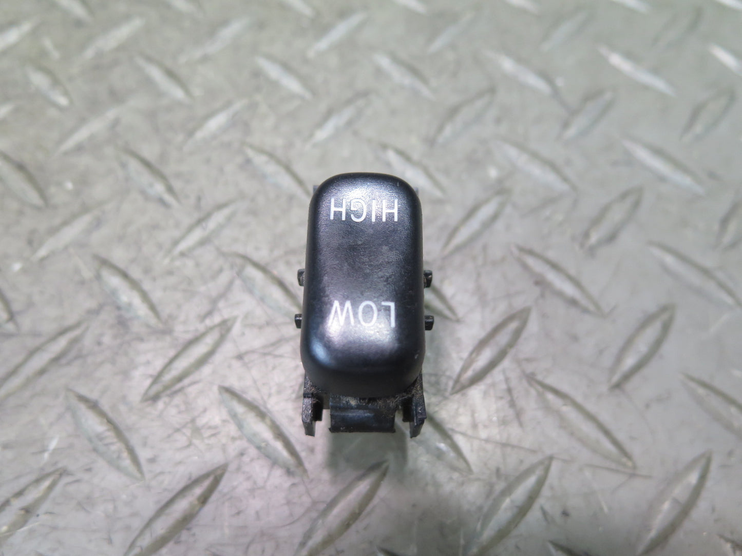 2002-2012 Mercedes W463 G500 Transfer Case High Low Button Switch 4638202110