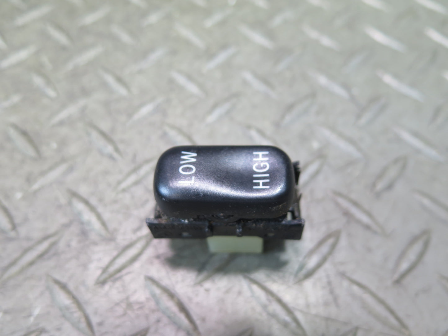 2002-2012 Mercedes W463 G500 Transfer Case High Low Button Switch 4638202110