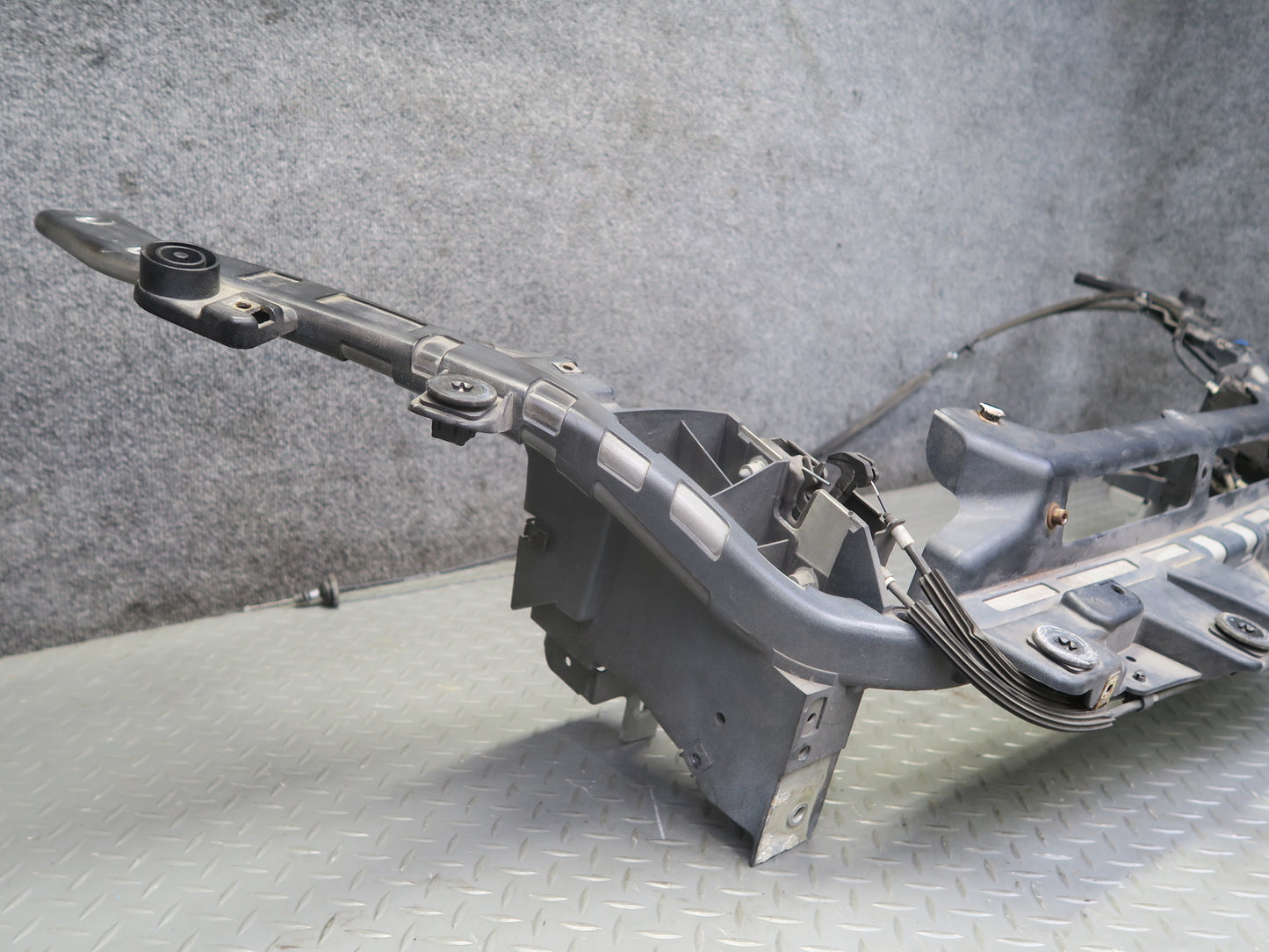 2017-2020 Maserati Levante M161 Engine Radiator Upper Core Support Frame Bar