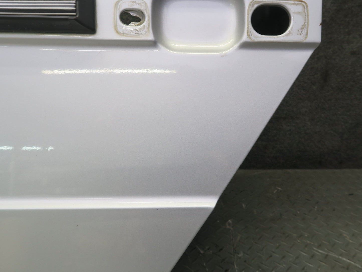 2002-2012 Mercedes W463 G500 G550 Rear Left Driver Side Door Shell Panel Silver