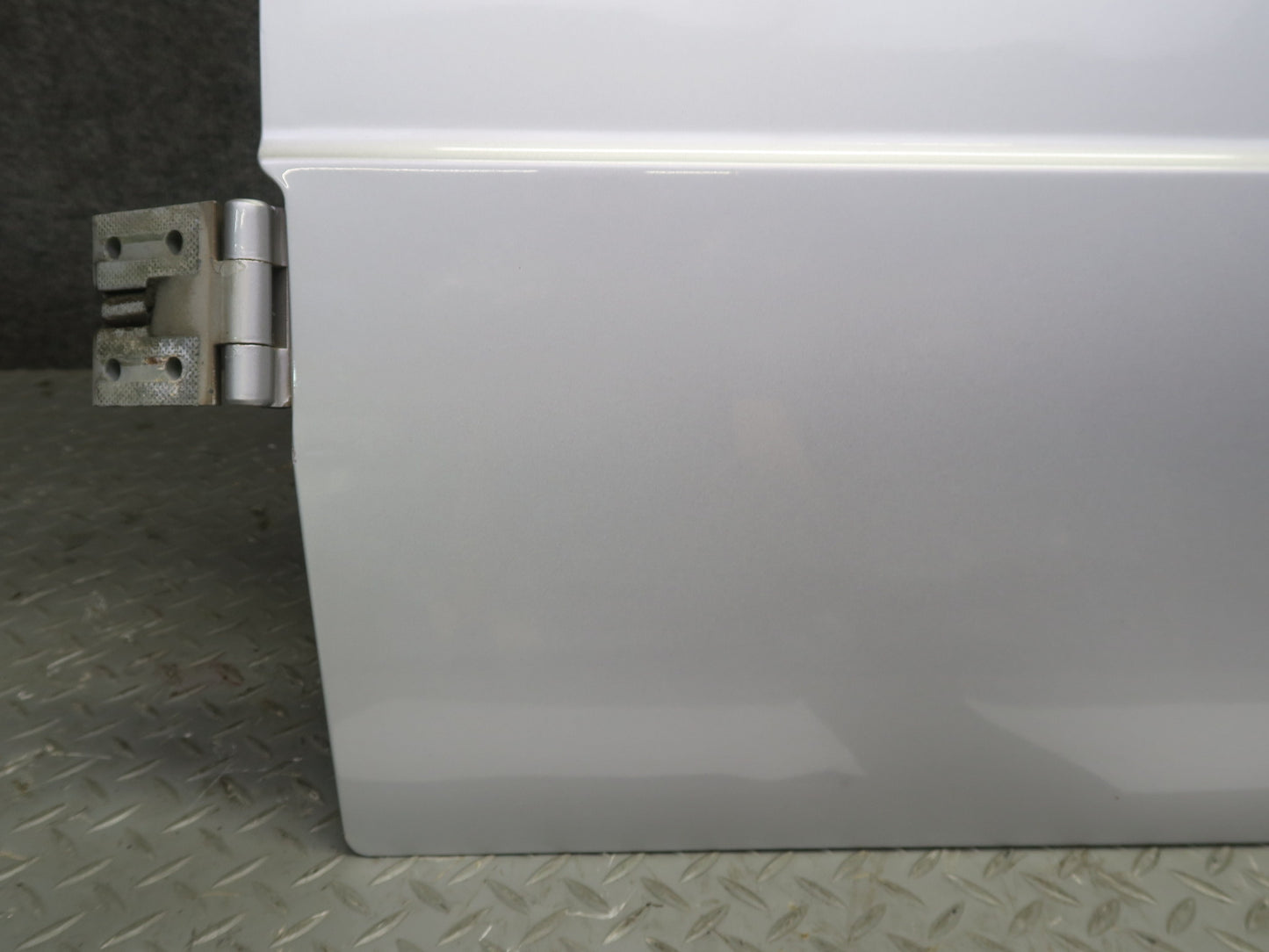 2002-2012 Mercedes W463 G500 G550 Rear Left Driver Side Door Shell Panel Silver
