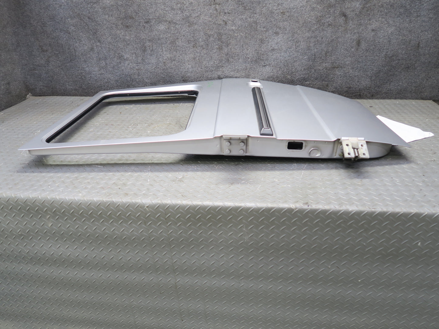 2002-2012 Mercedes W463 G500 G550 Rear Left Driver Side Door Shell Panel Silver