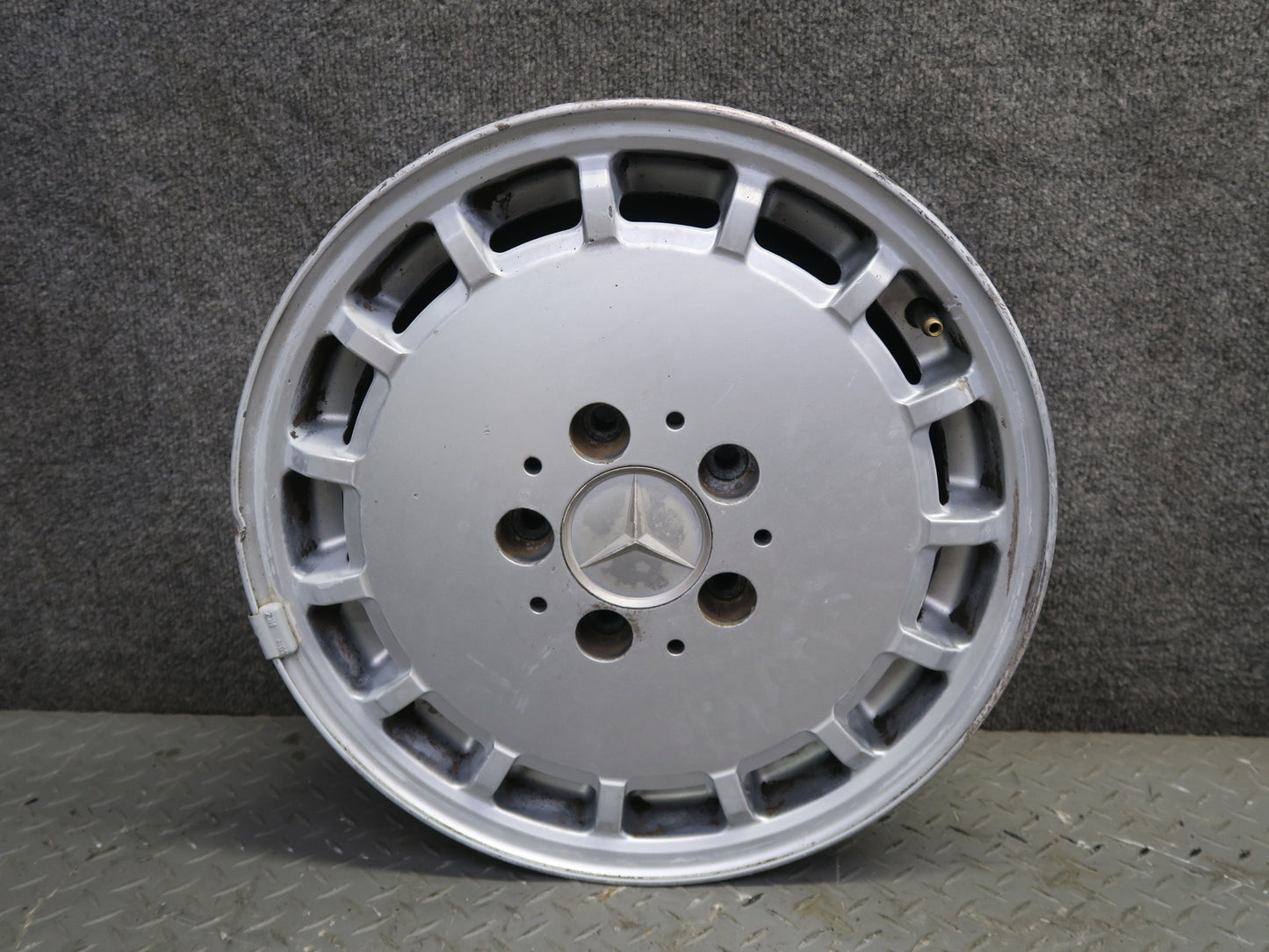 90-93 Mercedes W124 300E Set of 4 R15" Alloy Wheel Rim 15x6.5J ET48 OEM