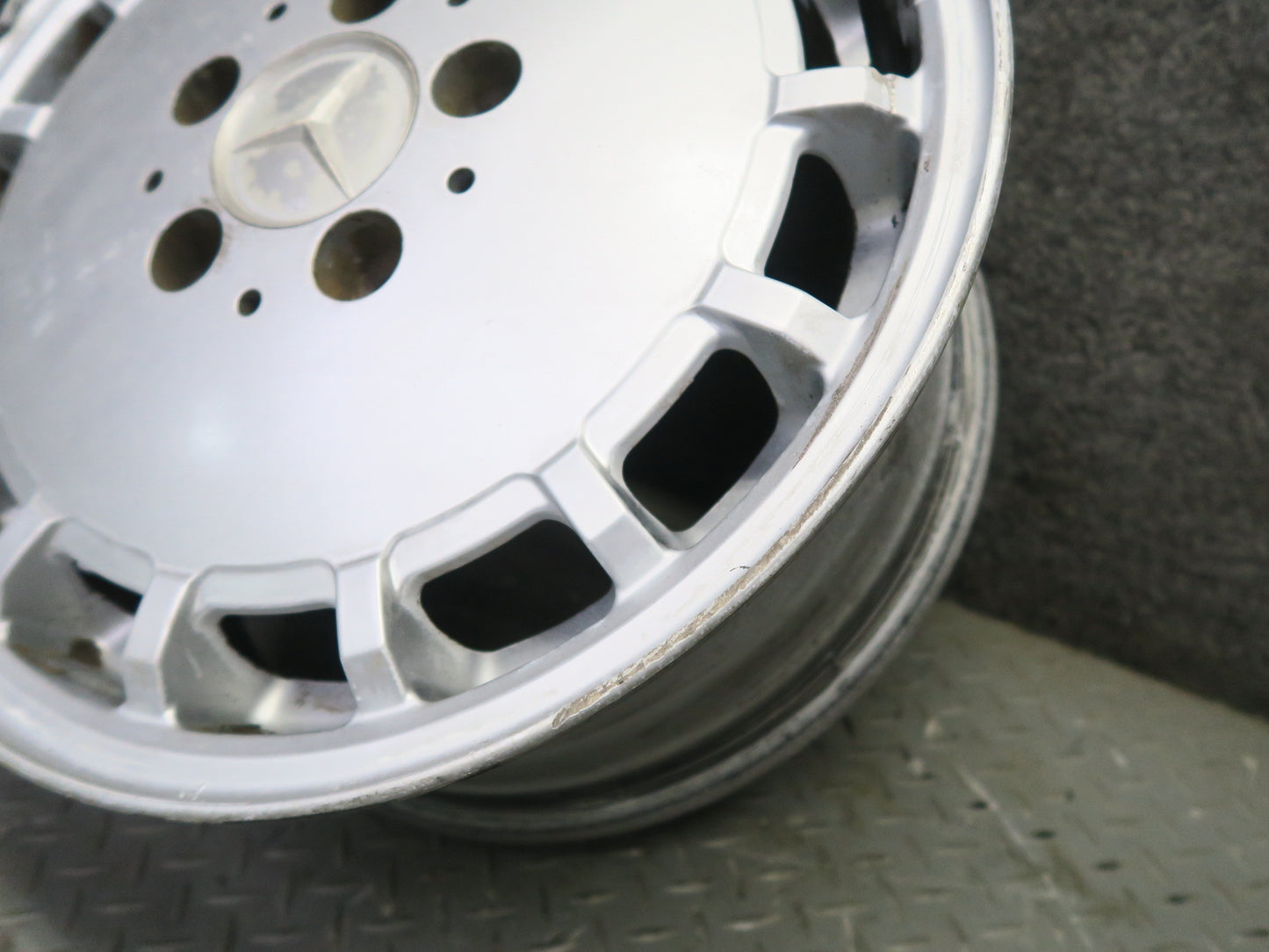 90-93 Mercedes W124 300E Set of 4 R15" Alloy Wheel Rim 15x6.5J ET48 OEM