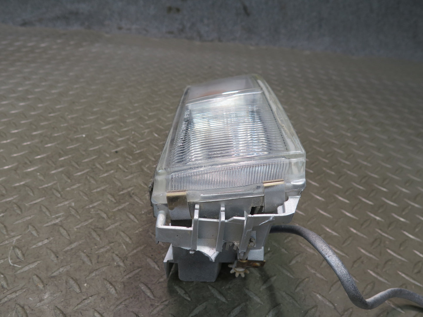95-97 Nissan Gloria HY33 VIP BRO Front Right Fog Turn Signal Light Lamp OEM