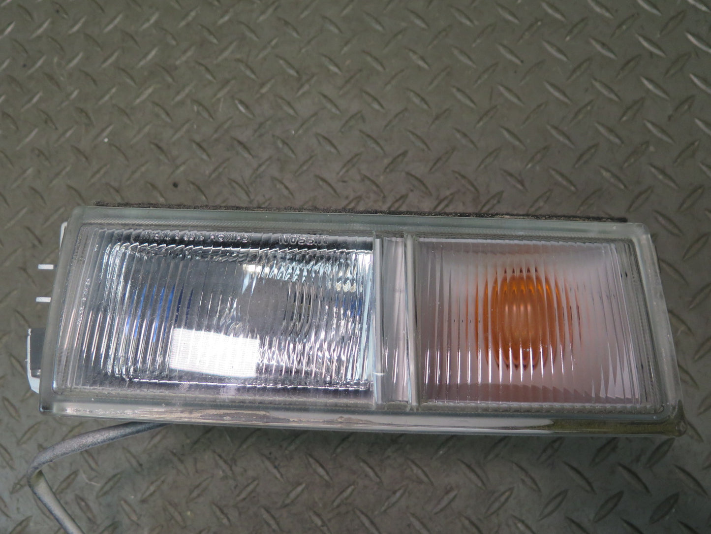 95-97 Nissan Gloria HY33 VIP BRO Front Right Fog Turn Signal Light Lamp OEM
