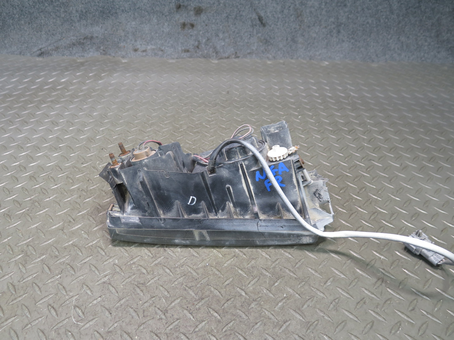 95-97 Nissan Gloria HY33 VIP BRO Front Right Fog Turn Signal Light Lamp OEM