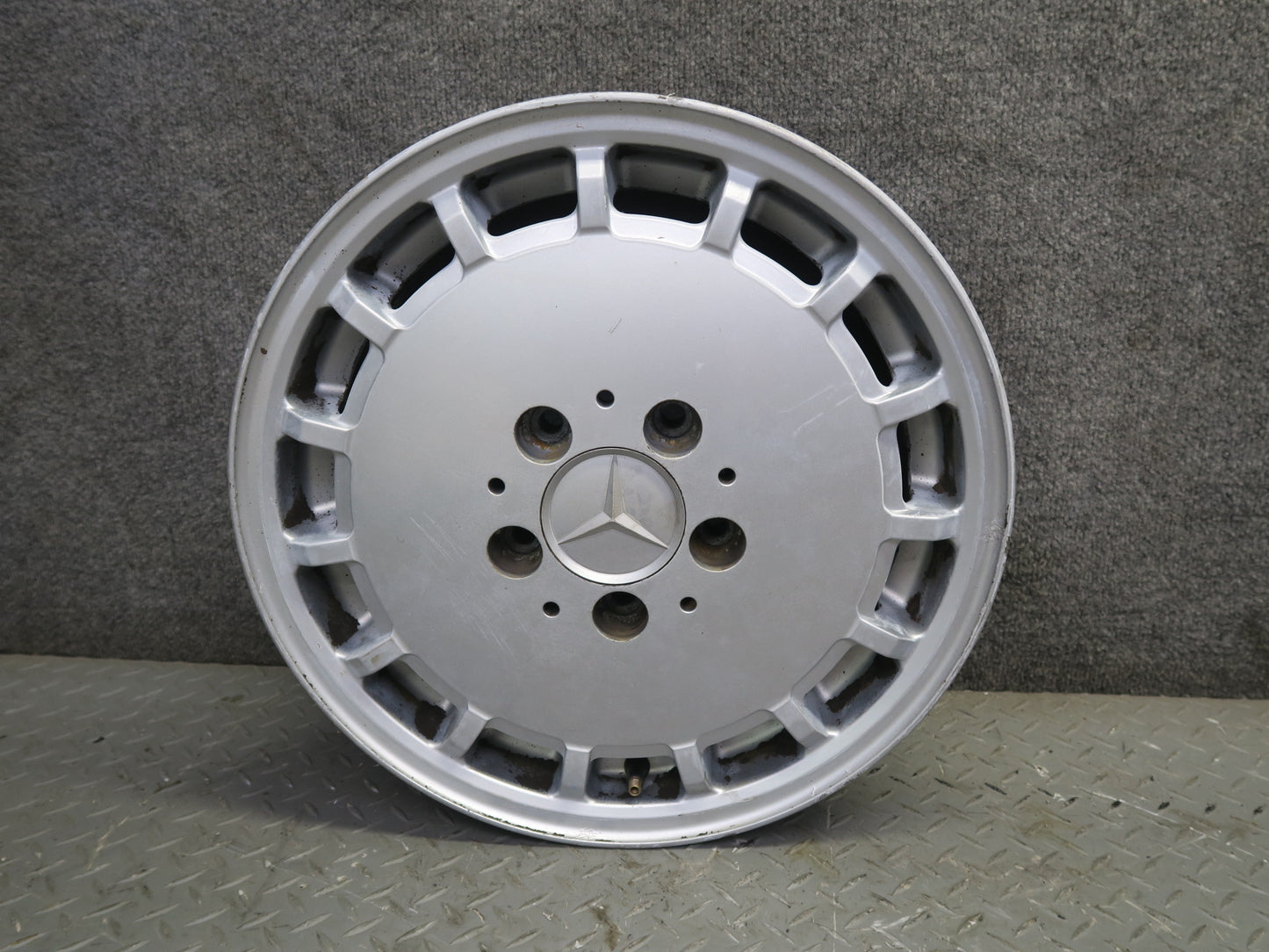 90-93 Mercedes W124 300E Set of 4 R15" Alloy Wheel Rim 15x6.5J ET48 OEM