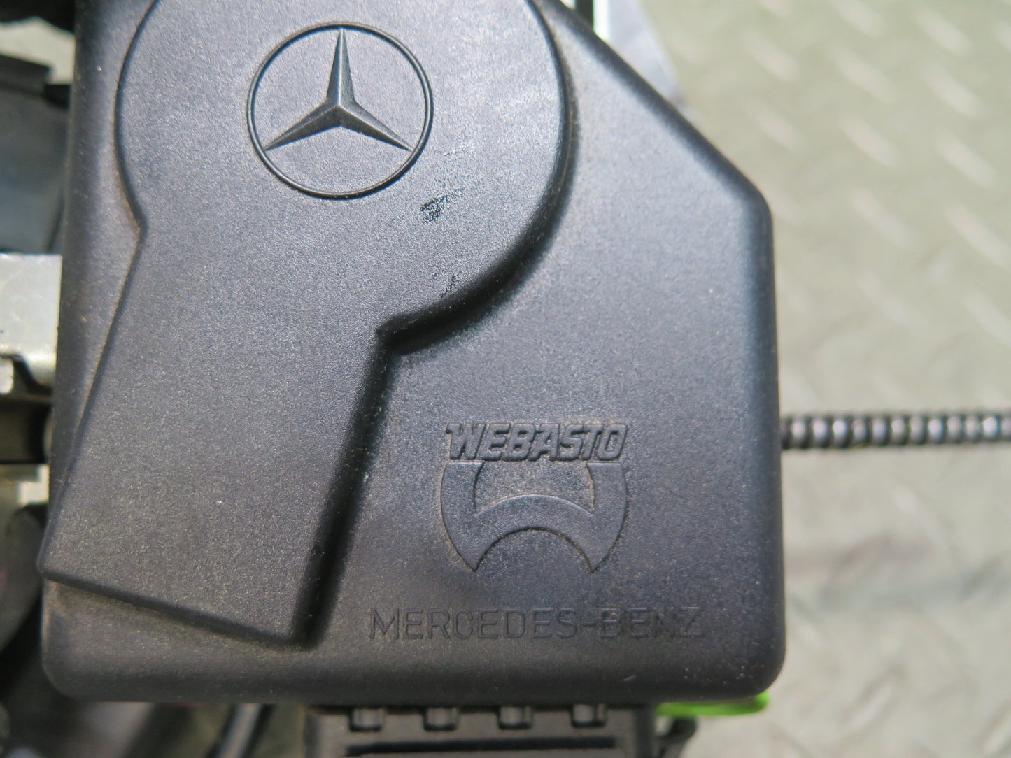 2002-2012 Mercedes W463 G500 Sunroof Motor Drive Unit 4637800007