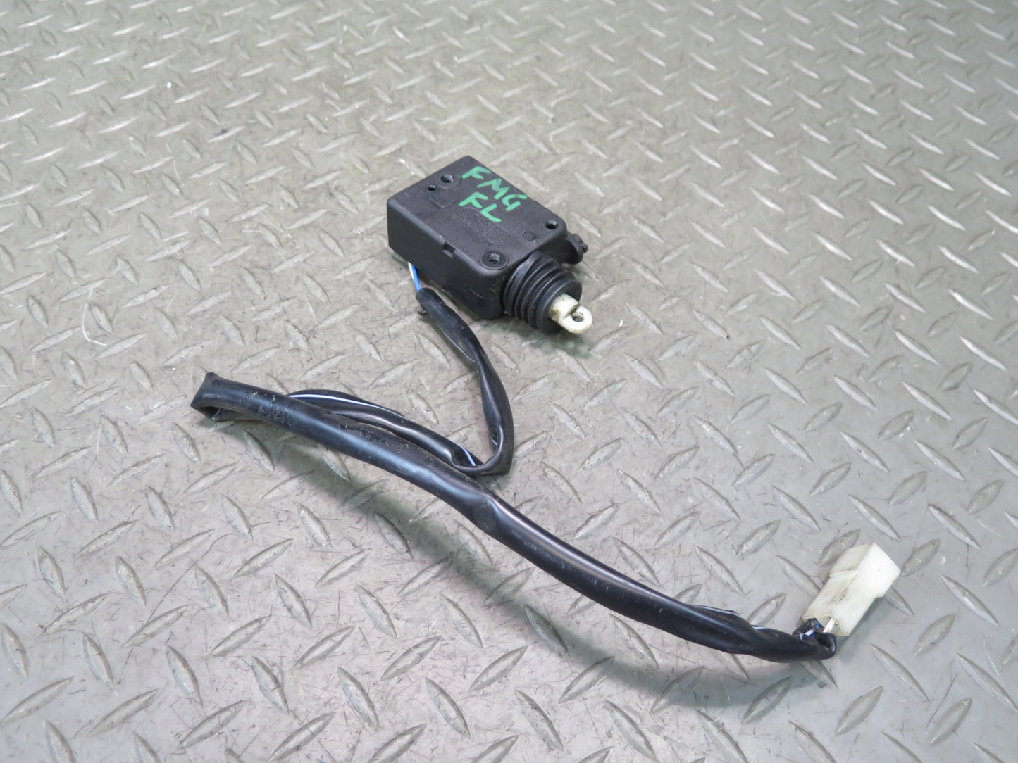 2002-2012 Mercedes W463 G500 Front Left Door Lock Latch Actuator