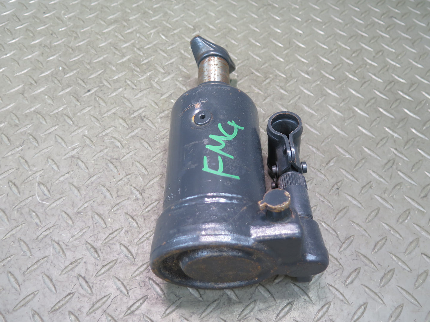 2002-2018 Mercedes W463 G500 G550 G55 Emergency Spare Tire Lift Jack