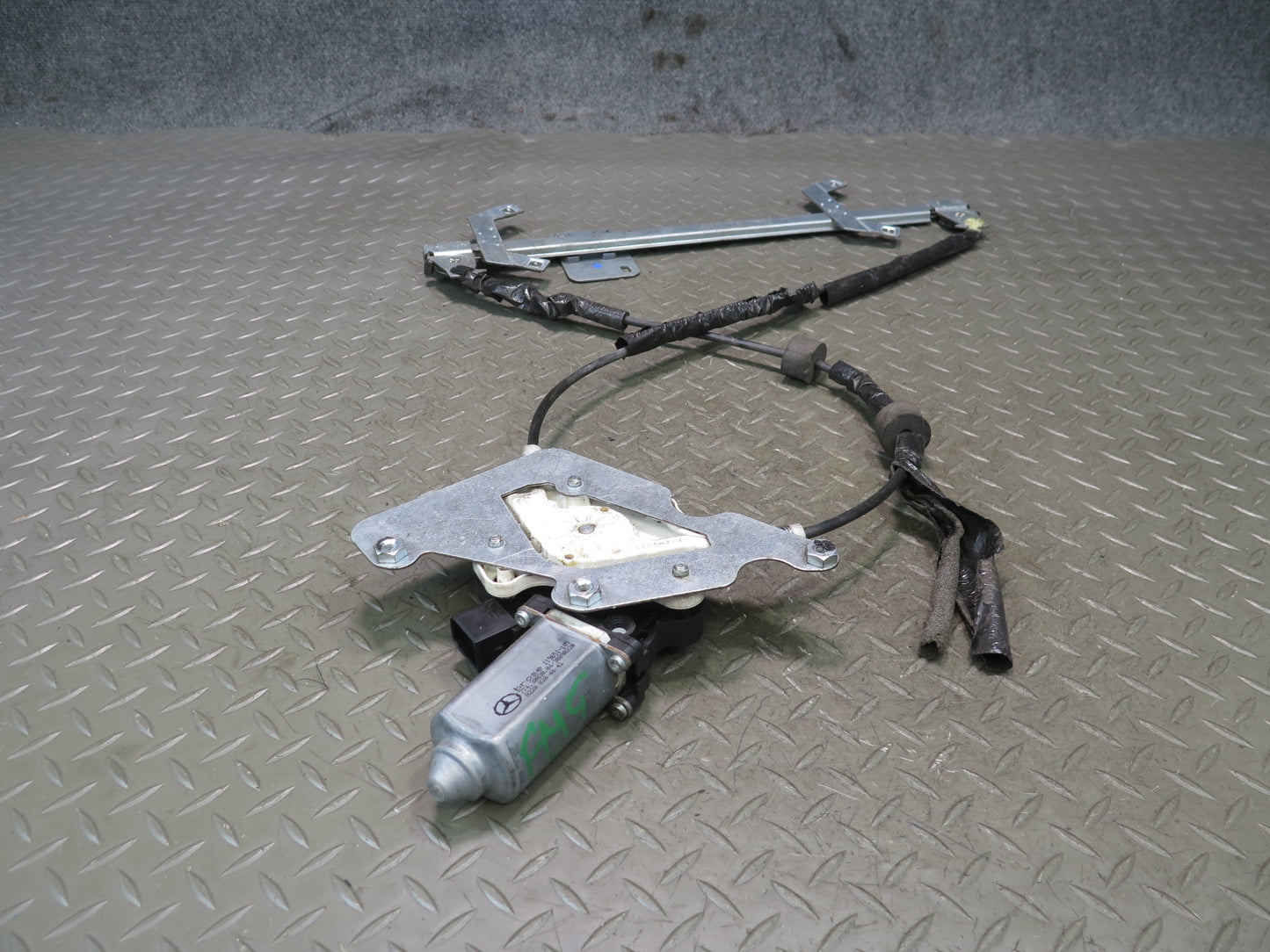 2002-2018 Mercedes W463 G500 G550 G55 Rear Left Door Window Regulator w Motor
