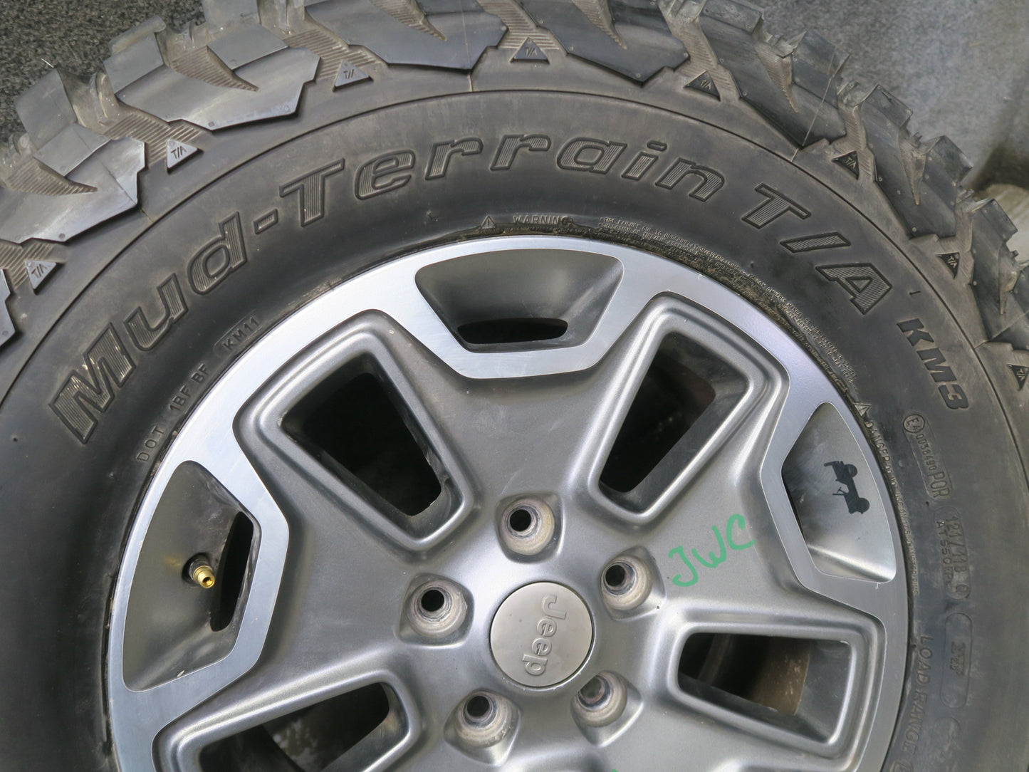 13-18 Jeep Wrangler JK  Set of 4 R17" Wheel Rim 17x7.5 ET44.45 Bfgoodrich 285/70