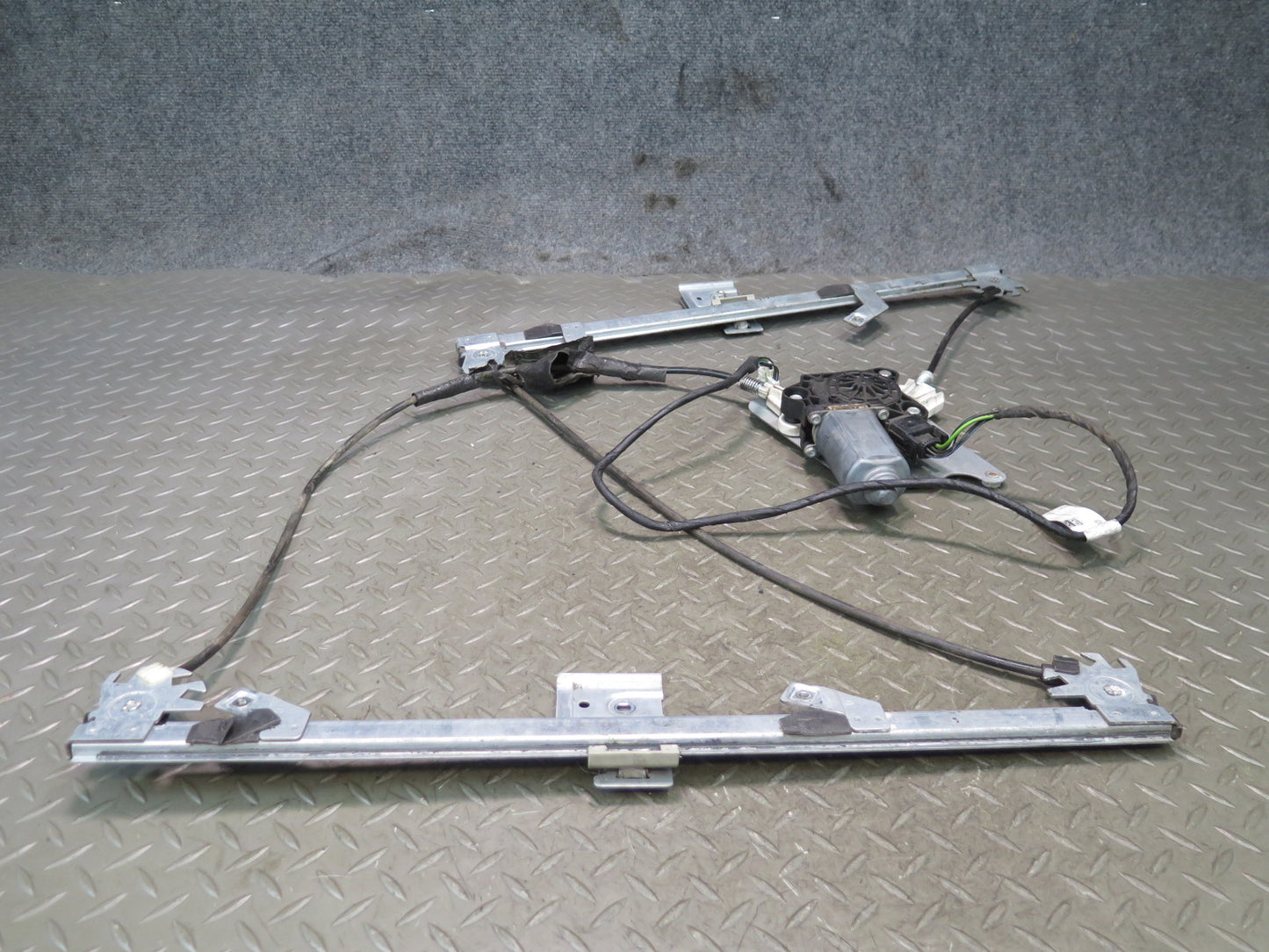 2002-2018 Mercedes W463 G500 G550 G55 Front Right Door Window Regulator w Motor