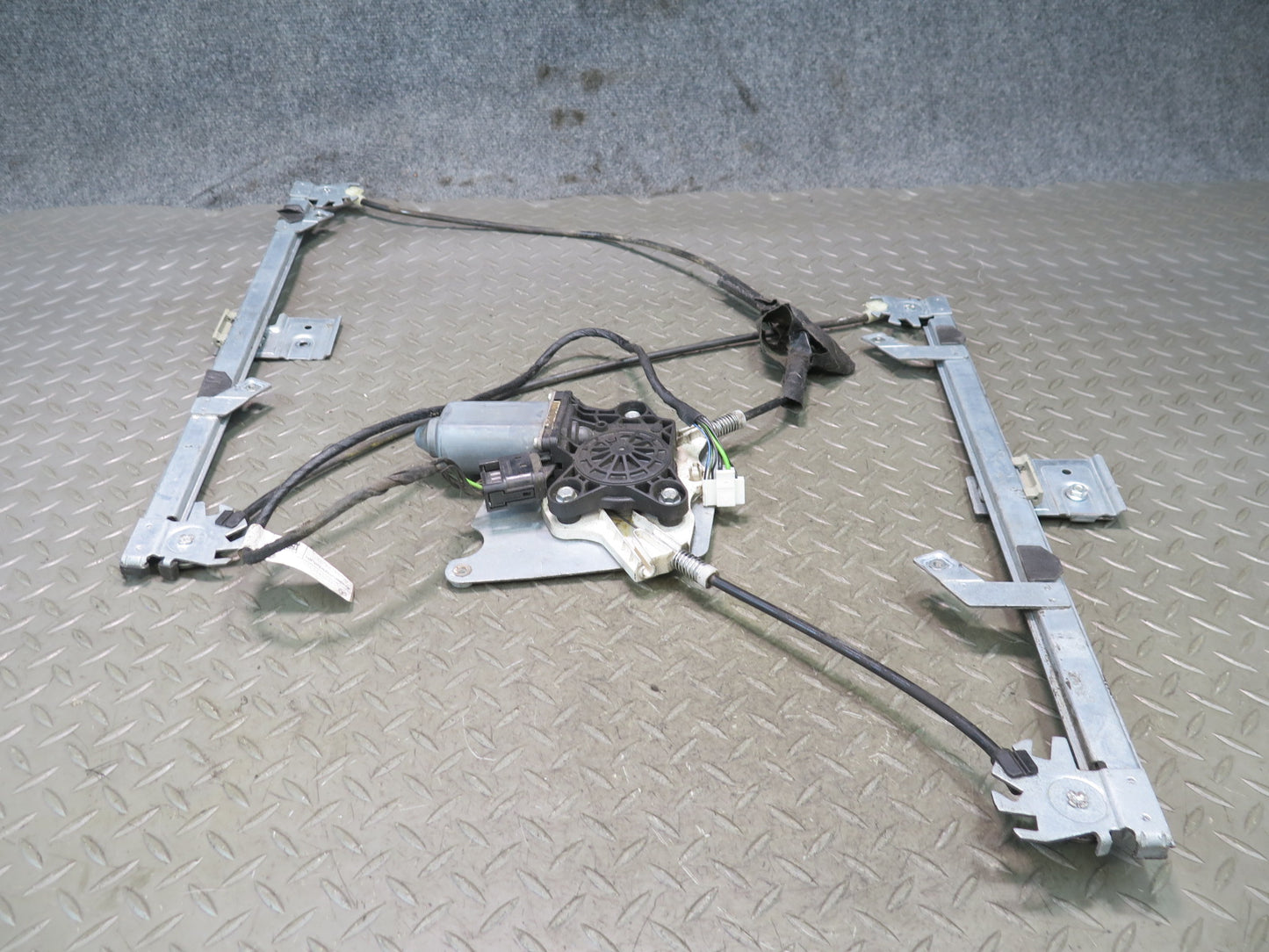 2002-2018 Mercedes W463 G500 G550 G55 Front Right Door Window Regulator w Motor