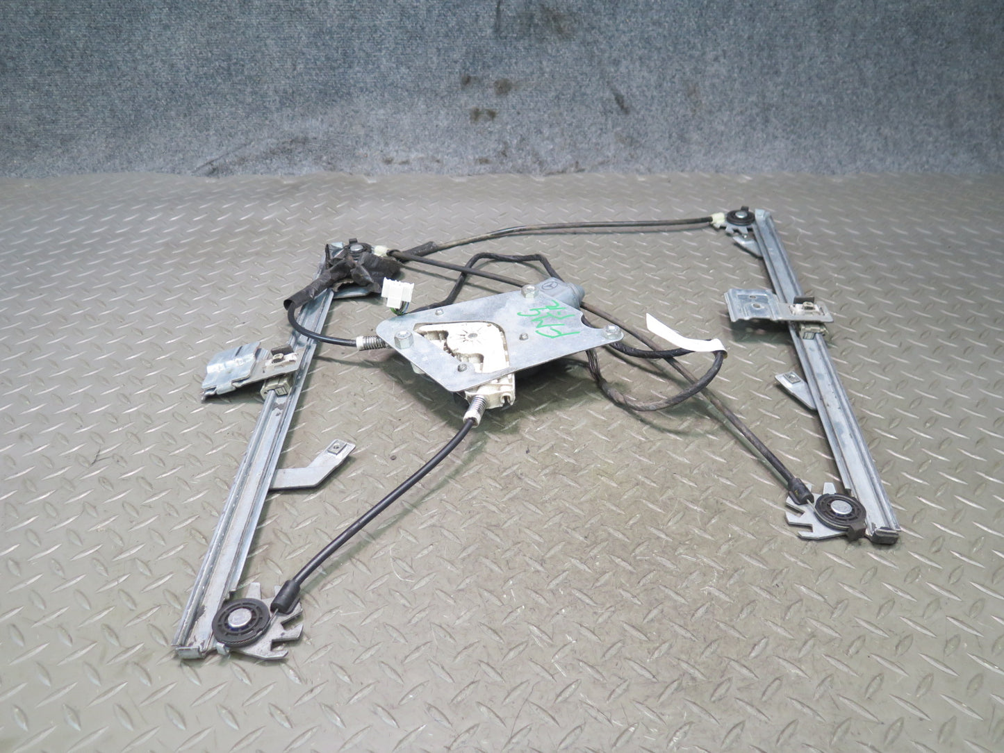 2002-2018 Mercedes W463 G500 G550 G55 Front Right Door Window Regulator w Motor