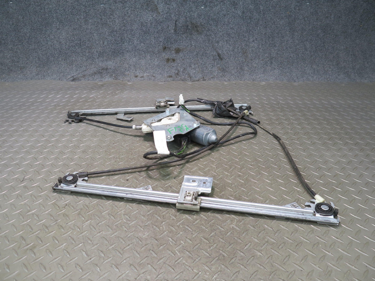 2002-2018 Mercedes W463 G500 G550 G55 Front Right Door Window Regulator w Motor