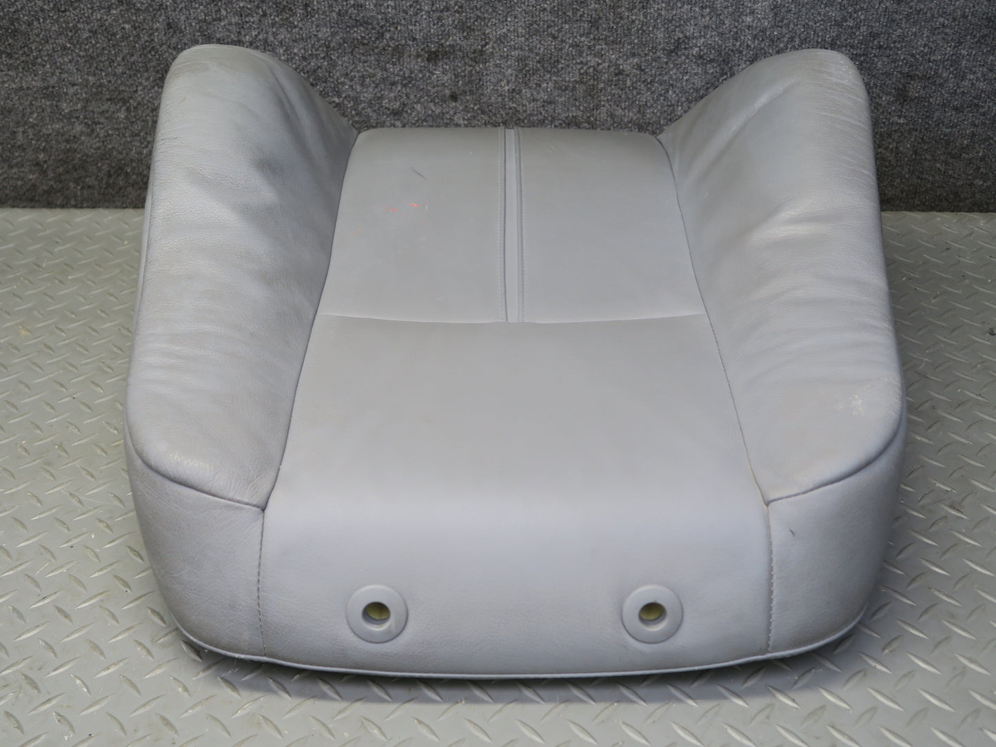 99-03 BMW E39 540ia Front Right Sport Seat Upper Leather Cushion Gray OEM