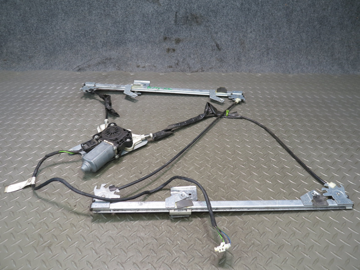 2002-2018 Mercedes W463 G500 G550 G55 Front Left Door Window Regulator w Motor