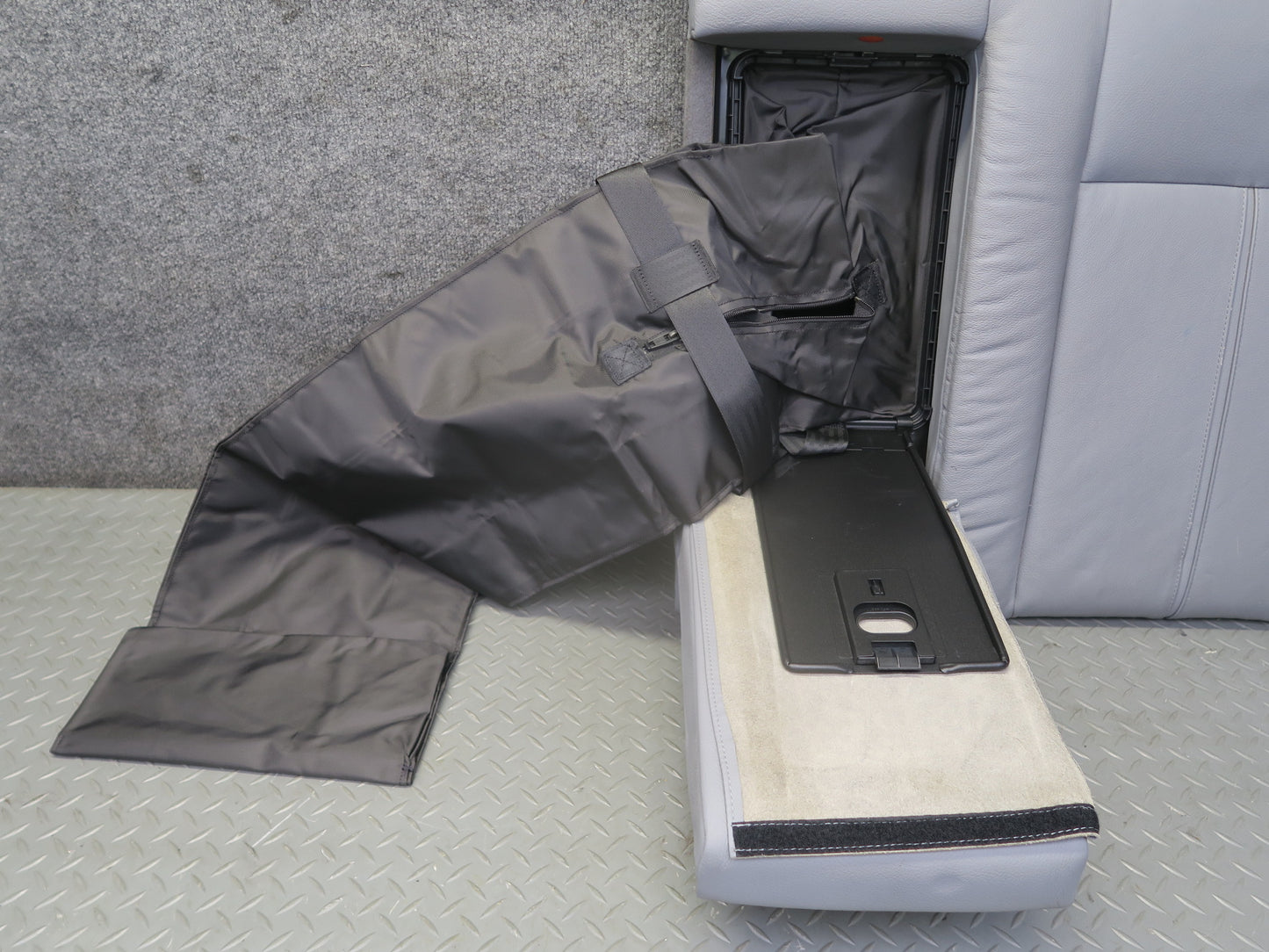 97-03 BMW E39 540ia Sedan Rear Seat Upper Backrest Leather Cushion Gray OEM