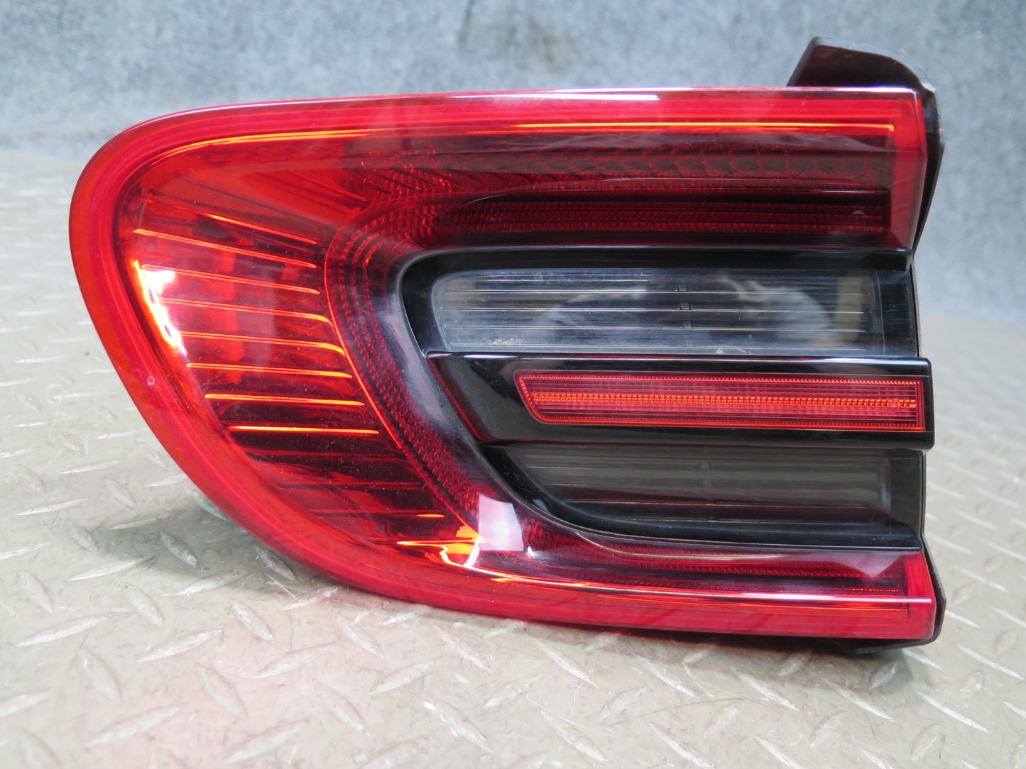 2015-2018 Porsche Macan Rear Left & Right Inner Outer LED Tail Light Lamp Set