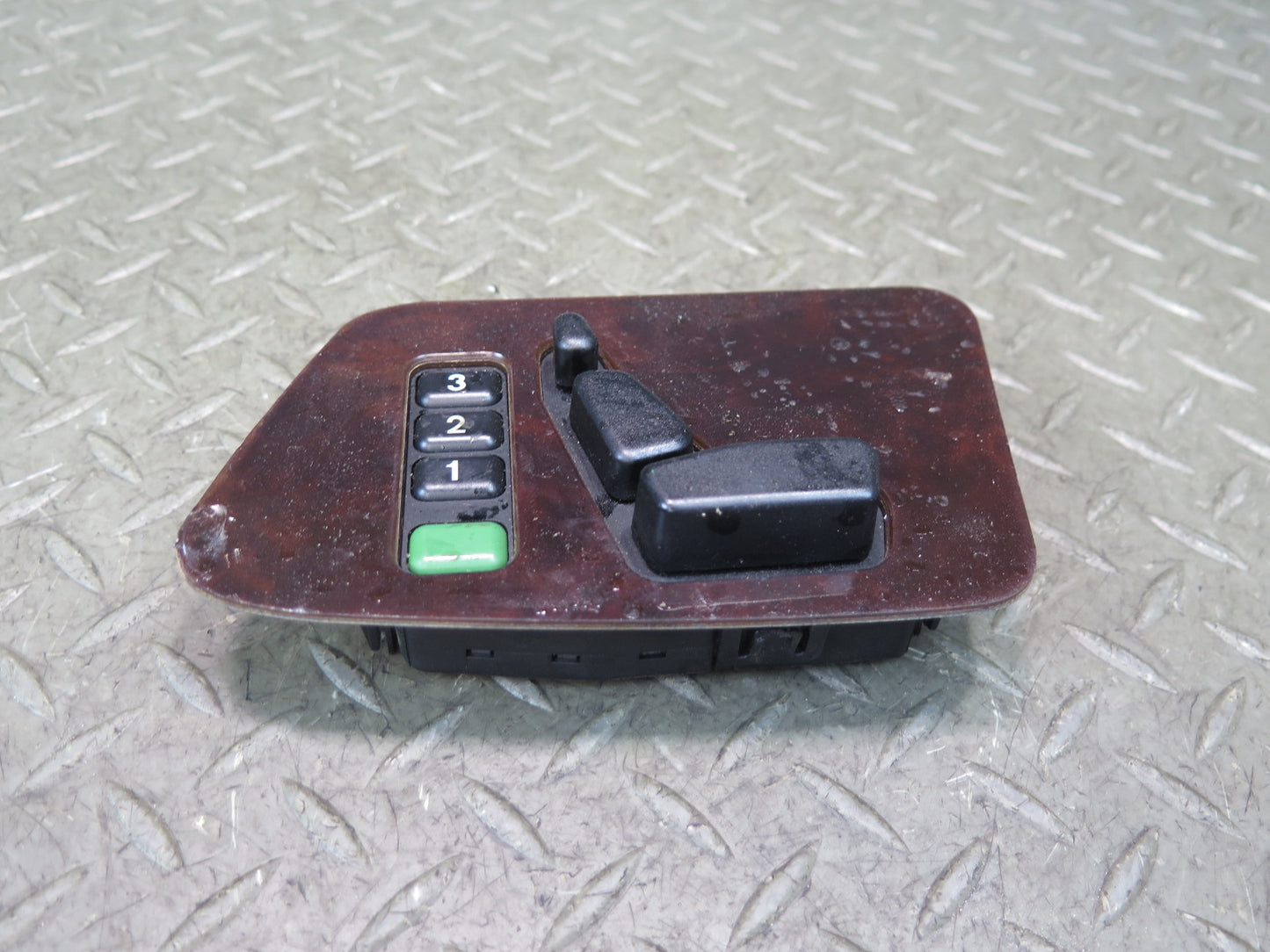 2002-2012 Mercedes W463 G500 Front Left Door Seat Switch Adjust Controller