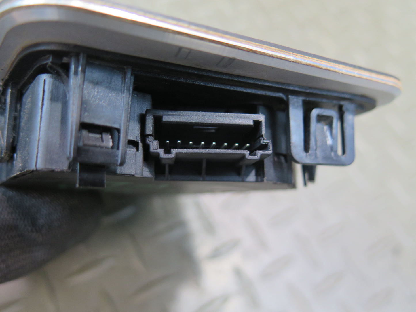 2002-2012 Mercedes W463 G500 Front Left Door Seat Switch Adjust Controller