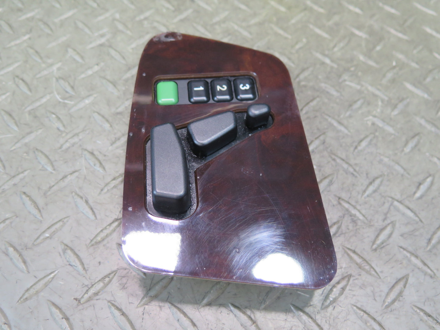 2002-2012 Mercedes W463 G500 Front Left Door Seat Switch Adjust Controller