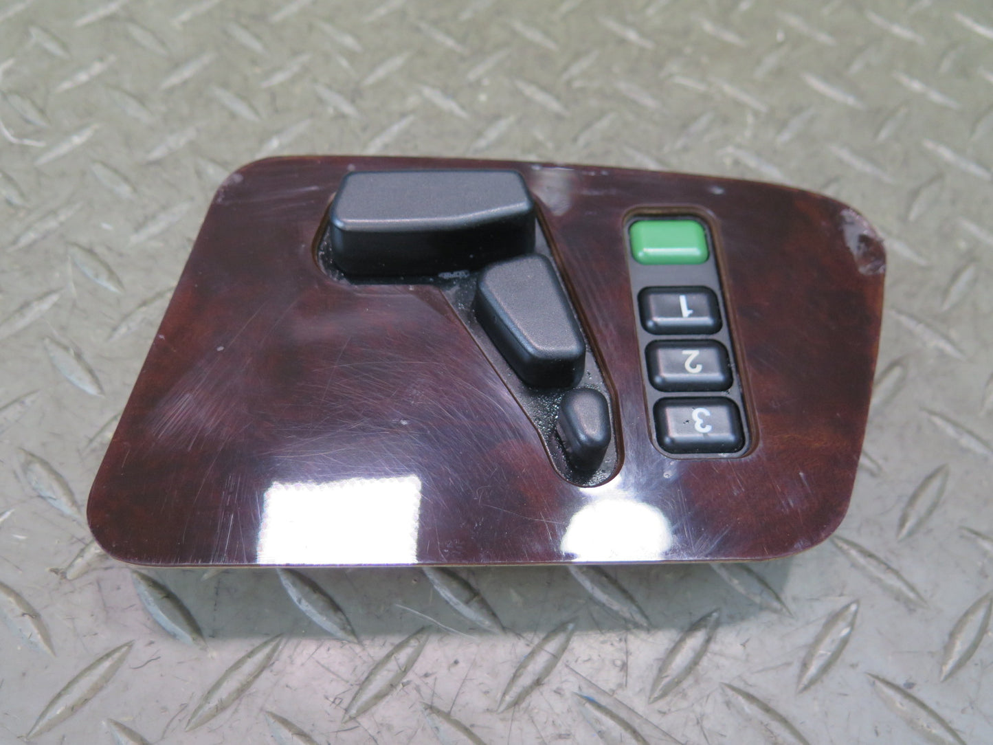2002-2012 Mercedes W463 G500 Front Left Door Seat Switch Adjust Controller