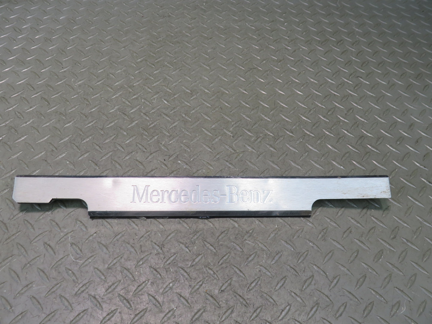2002-2007 Mercedes W463 G500 Set of 2 Rear Left Right Door Scuff Sill Plate Trim