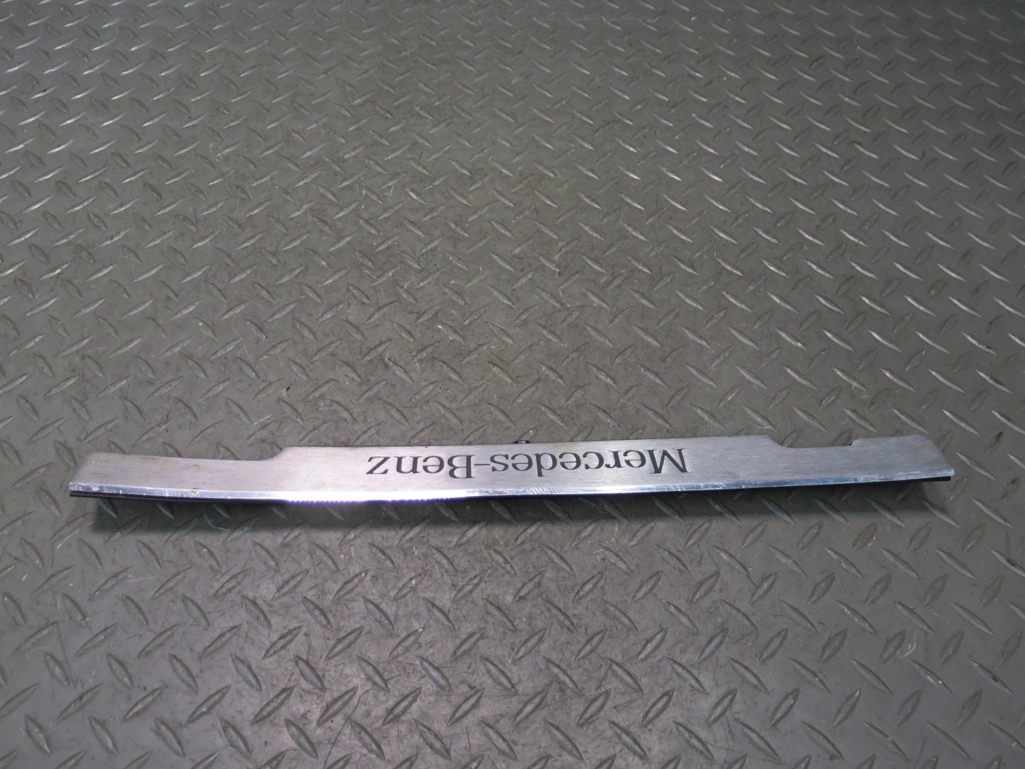 2002-2007 Mercedes W463 G500 Set of 2 Rear Left Right Door Scuff Sill Plate Trim