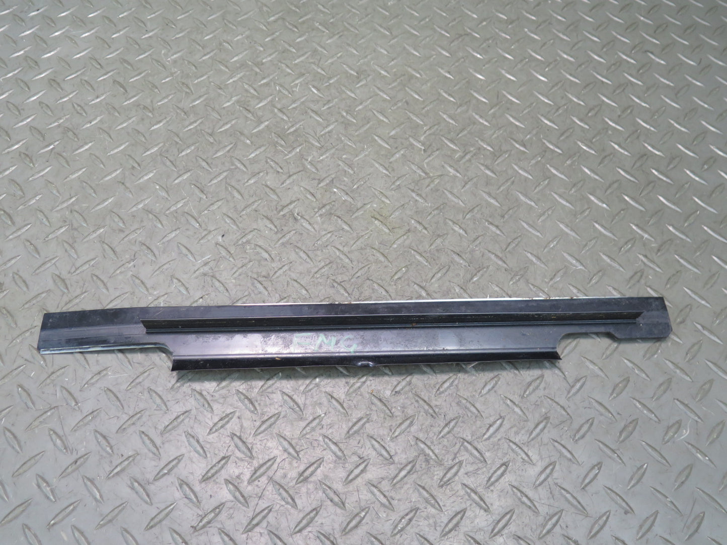 2002-2007 Mercedes W463 G500 Set of 2 Rear Left Right Door Scuff Sill Plate Trim