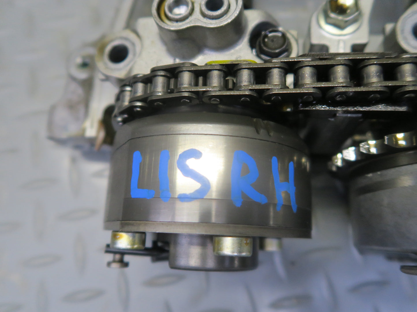 06-13 Lexus IS250 4GRFSE Right Engine Exhaust Intake Camshaft w Housing Assy OEM