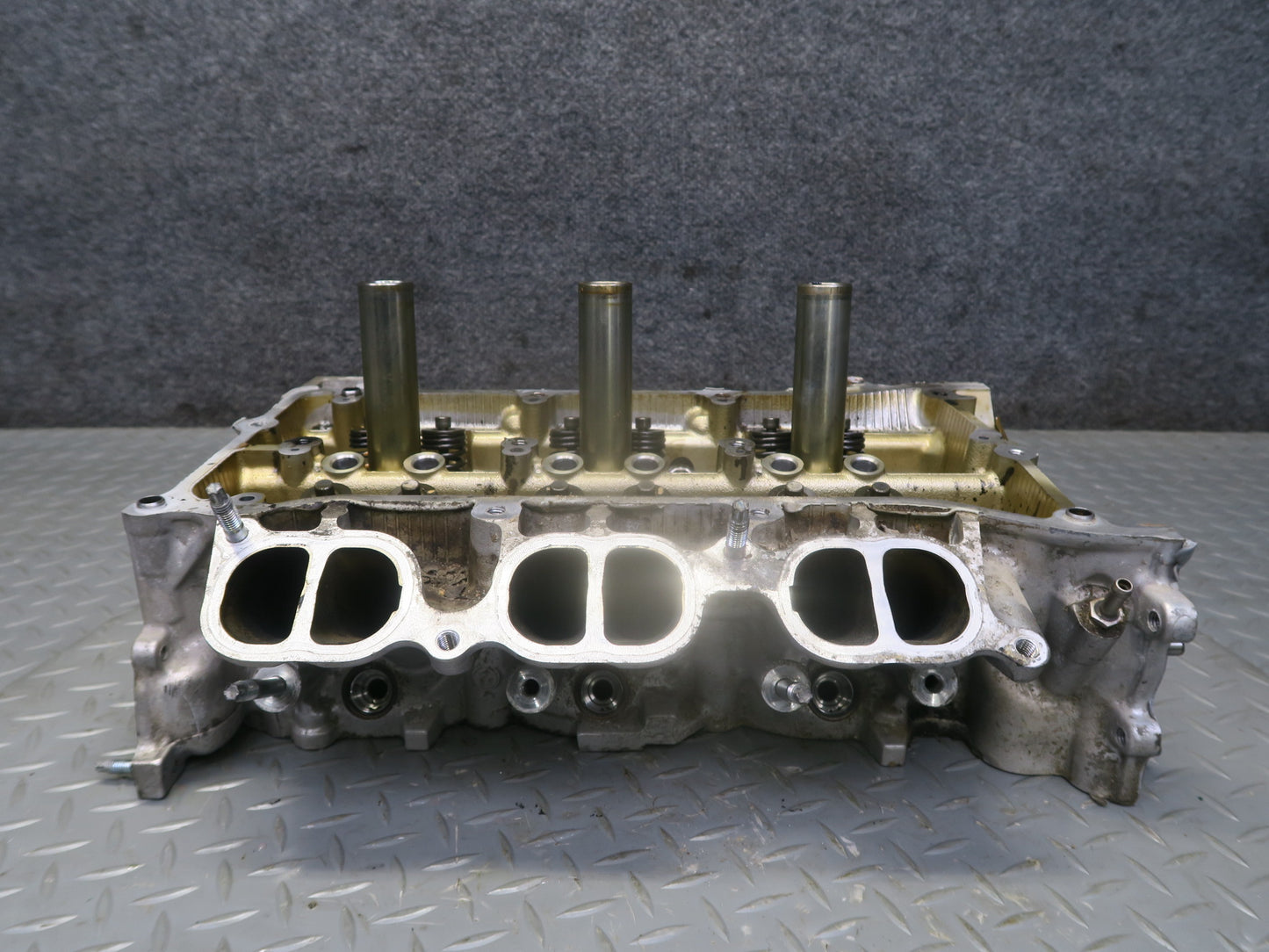 06-13 Lexus IS250 4GRFSE Left Engine Cylinder Head w Rocker Arm Set 90K Mile OEM