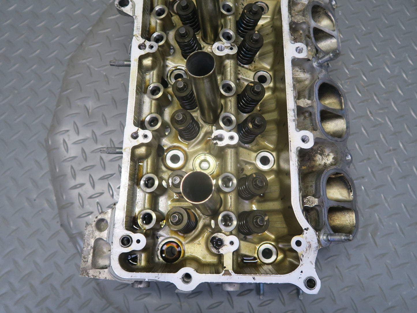 06-13 Lexus IS250 4GRFSE Left Engine Cylinder Head w Rocker Arm Set 90K Mile OEM