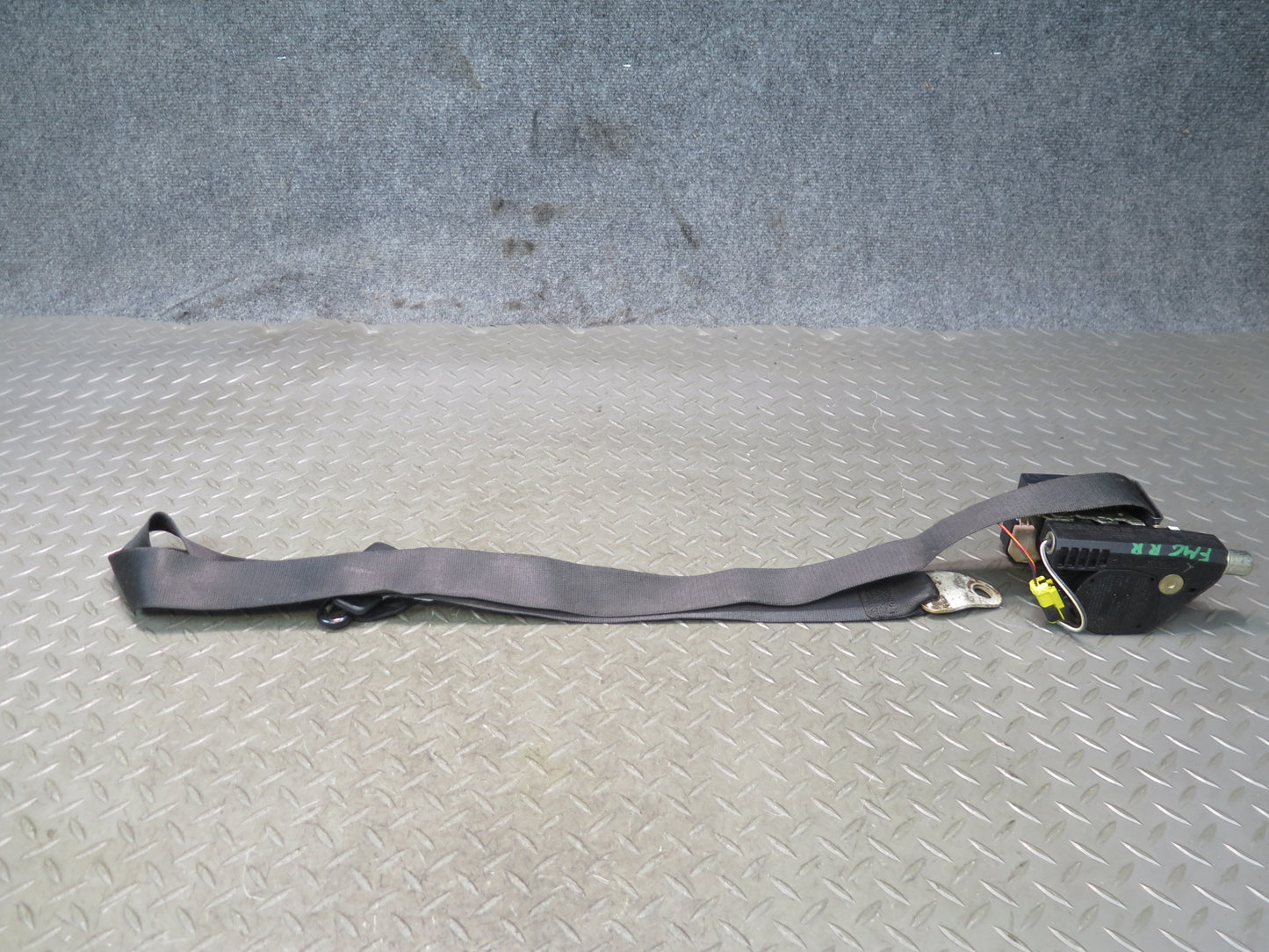 02-12 MERCEDES G500 W463 REAR LEFT & RIGHT SIDE SEATBELT RETRACTOR SET OEM