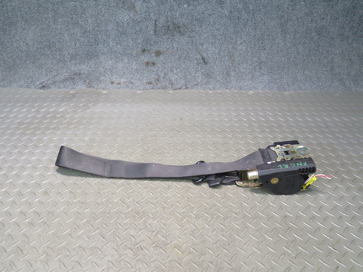 02-12 MERCEDES G500 W463 REAR LEFT & RIGHT SIDE SEATBELT RETRACTOR SET OEM