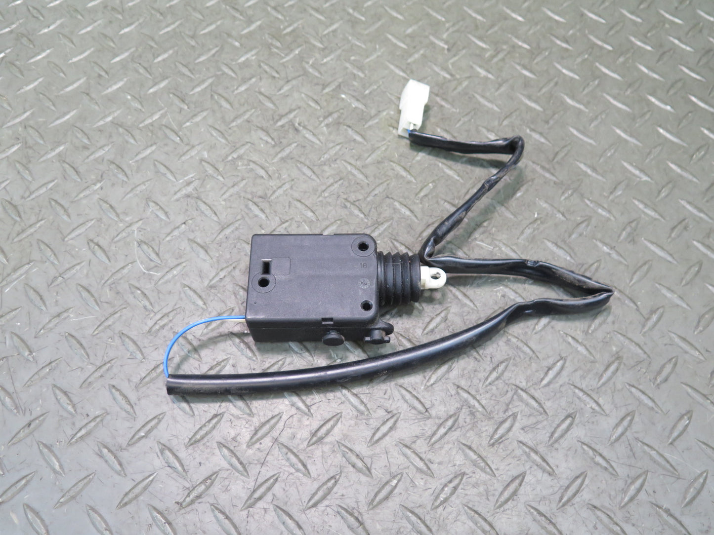 2002-2018 Mercedes W463 G500 G550 G55 AMG Rear Trunk Lid Lock Latch Actuator