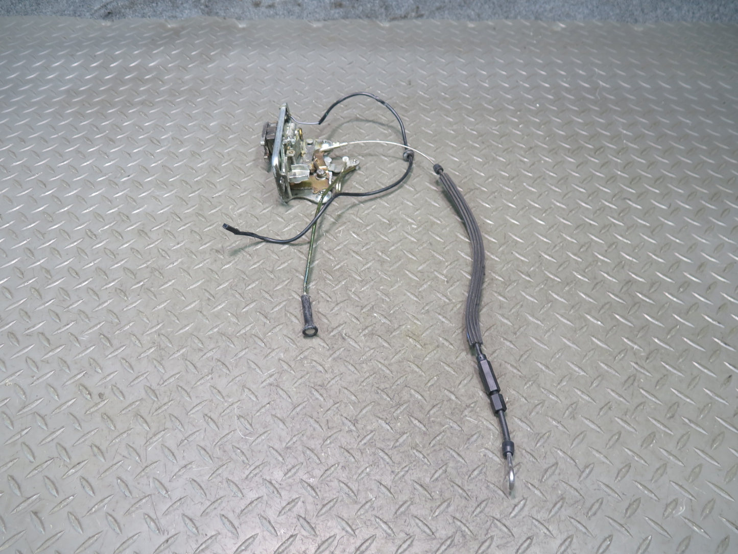 2002-2012 Mercedes W463 G500 G550 G55 AMG Front Right Door Lock Latch