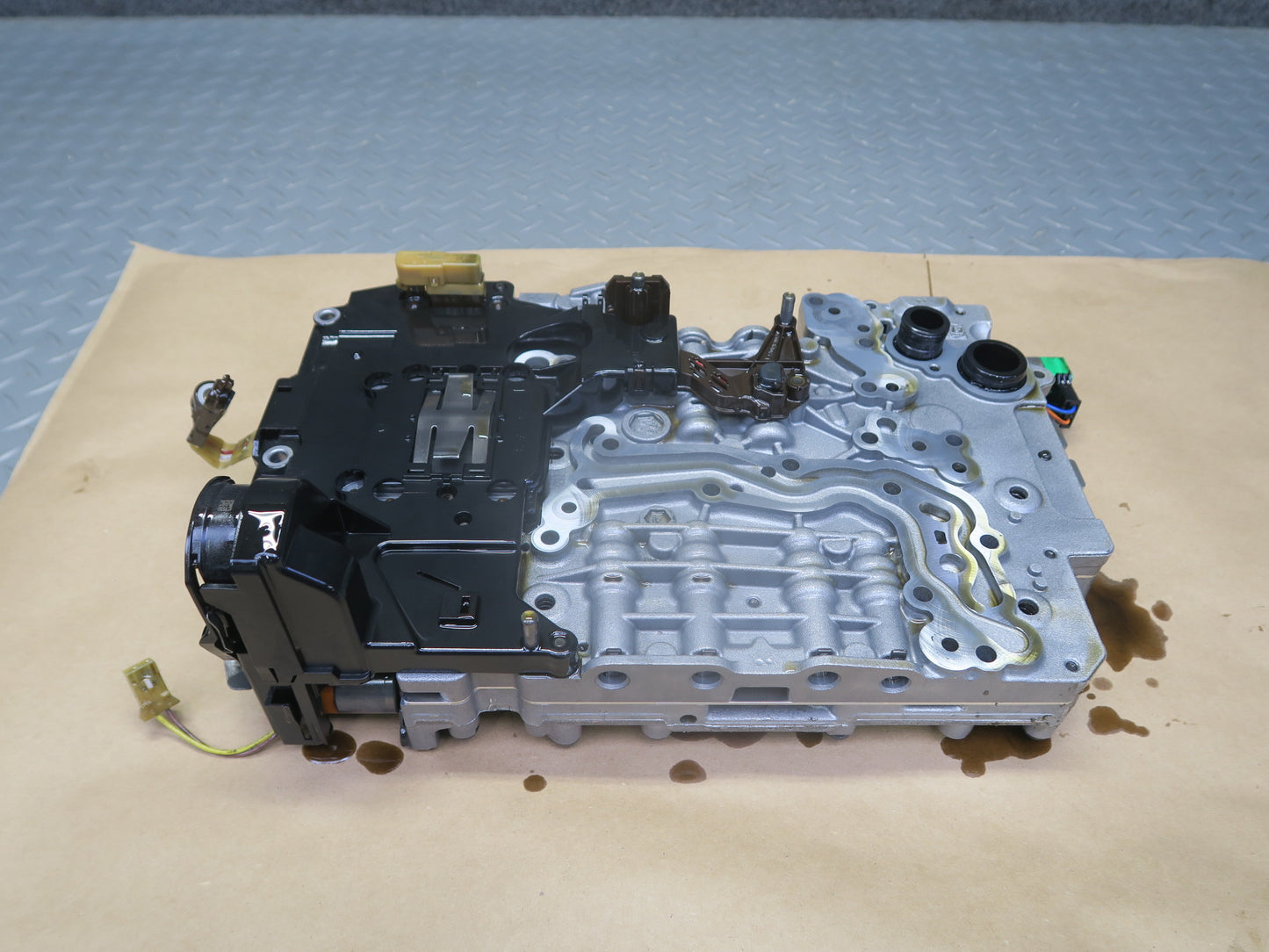 2017-2020 Maserati Levante M161 8HP-70 Transmission Valve Body Mechatronic