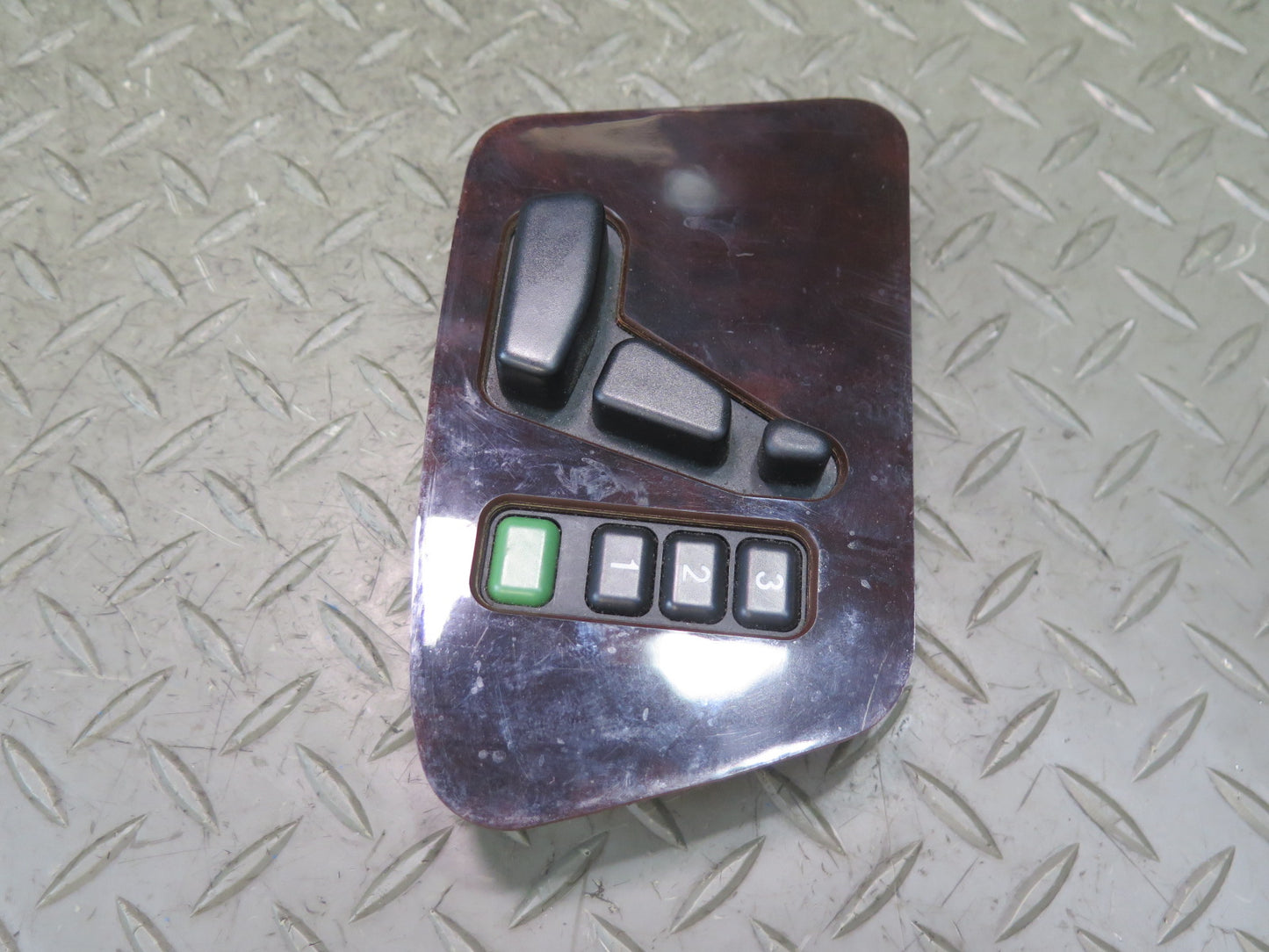 2002-2012 Mercedes W463 G500 Front Right Door Seat Switch Adjust Controller