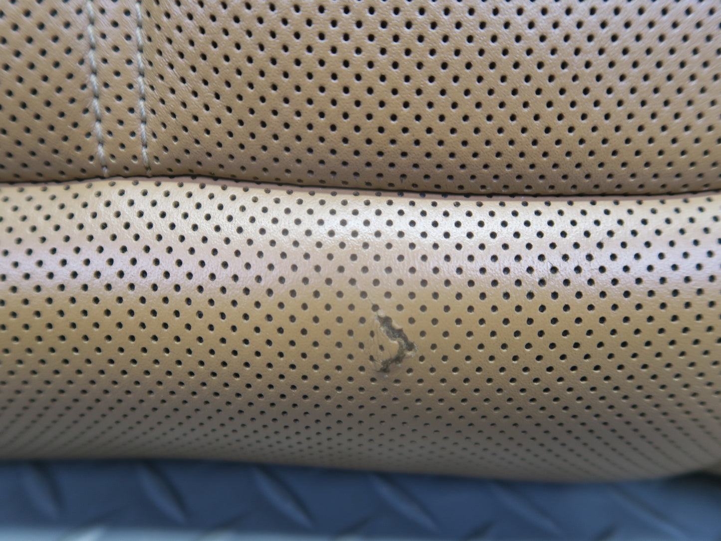 2011-2018 Porsche Cayenne 958 Front Right Seat Upper Leather Cushion Cognac