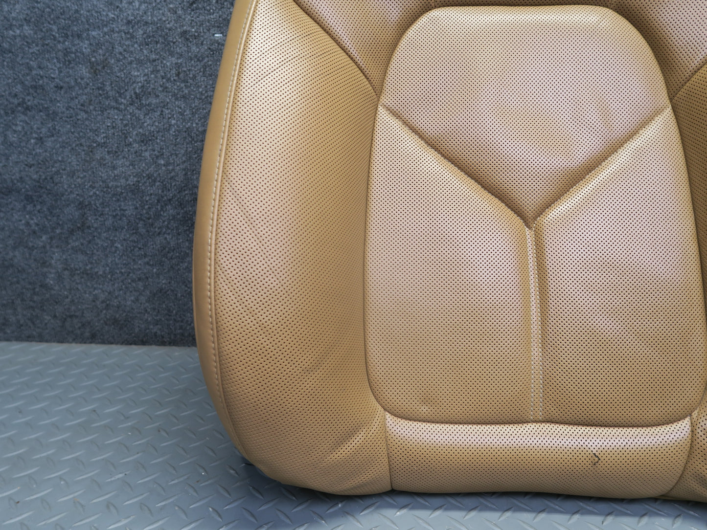 2011-2018 Porsche Cayenne 958 Front Right Seat Upper Leather Cushion Cognac